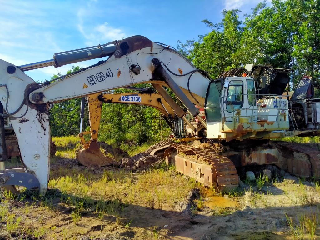 Excavator R984C