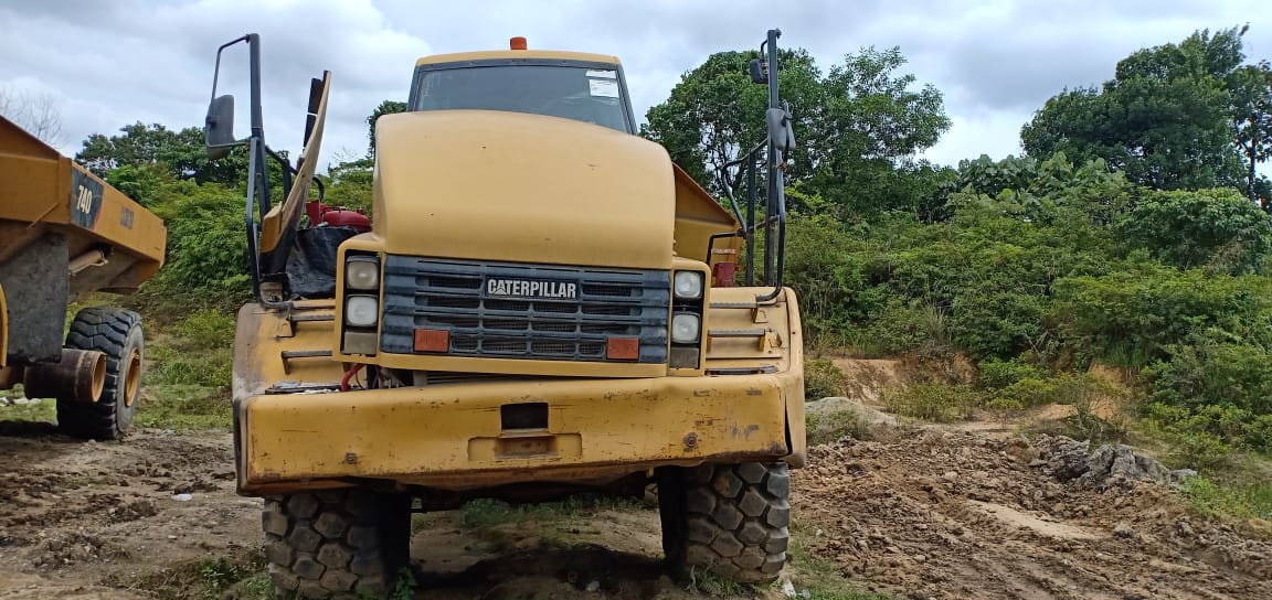 ARTICULATED DUMP TRUCK 740